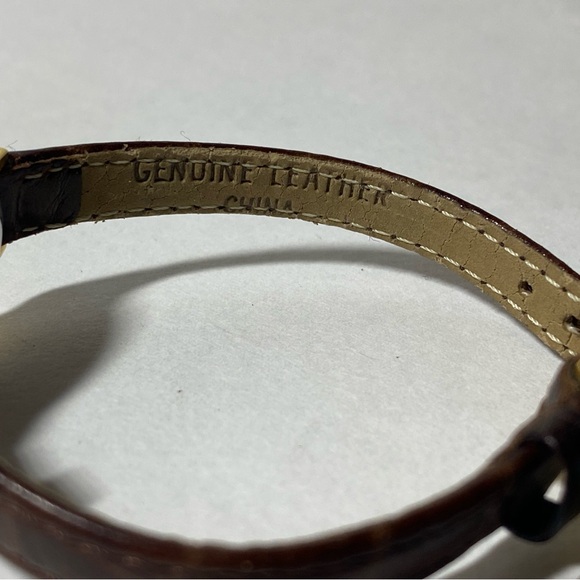 Minnie Mouse Disney Time Works Tiny Oval Wrist Watch for Her - Picture 7 of 10